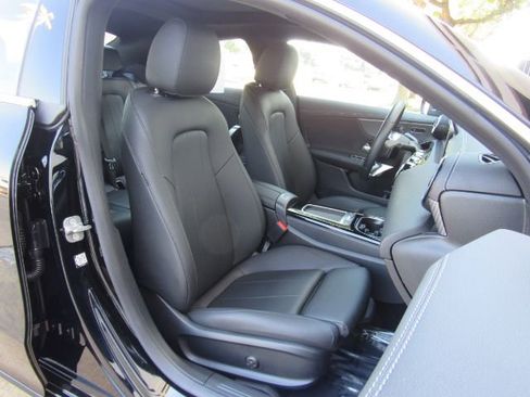 Used 2024 Mercedes-Benz CLA 250 CLA w/ Exclusive Package image 21