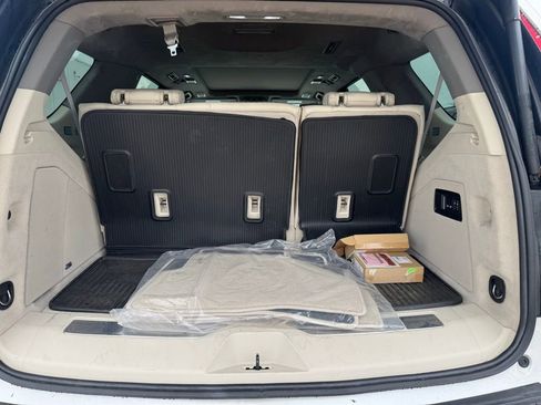 Certified 2024 Cadillac Escalade Premium Luxury Platinum w/ LPO, Floor Liner Package AWD/4WD image 8
