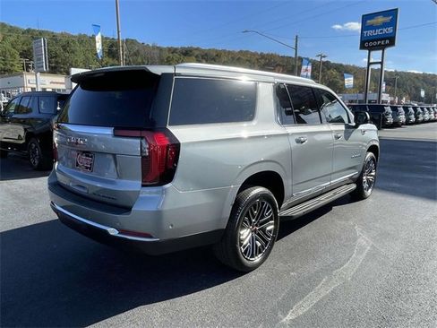 New 2026 GMC Yukon XL Elevation w/ Elevation Premium Package image 3