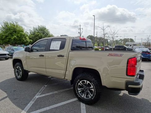 Used 2022 Chevrolet Colorado Z71 RWD image 6