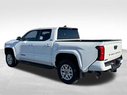 New 2026 Toyota Tacoma SR5 AWD/4WD image 5