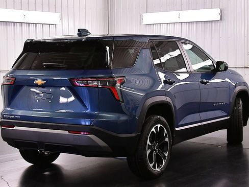 New 2026 Chevrolet Equinox LT AWD/4WD image 7