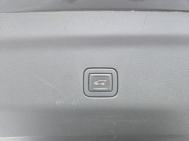 Certified 2023 Cadillac Escalade V AWD/4WD image 37