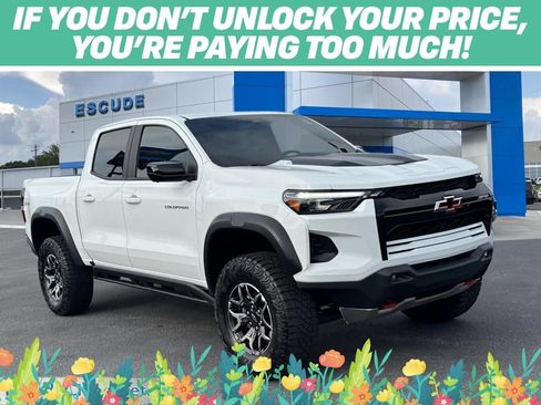 Used 2023 Chevrolet Colorado ZR2 w/ ZR2 Convenience Package III AWD/4WD image 1