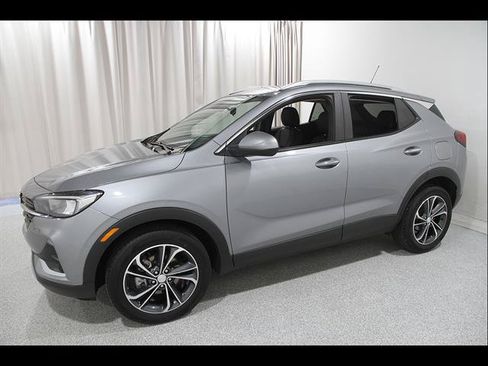 Used 2023 Buick Encore GX Select FWD image 3