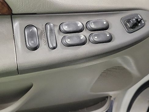 Used 2001 Ford F350 XL image 16