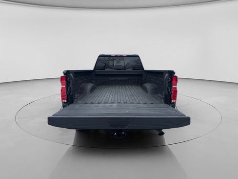 Used 2024 Chevrolet Silverado 2500 ZR2 w/ Snow Plow Prep/Camper Package image 5