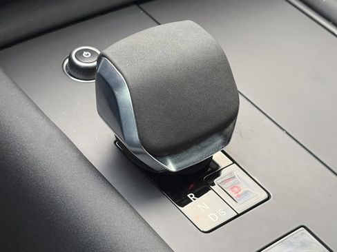 Used 2023 Land Rover Discovery HSE R-Dynamic image 25