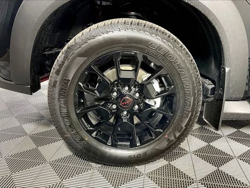 New 2026 Nissan Armada PRO-4X w/ Captain's Chari Seat Package AWD/4WD image 17