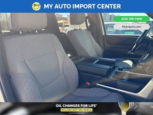 Used 2025 Toyota Tundra SR5 AWD/4WD image 26