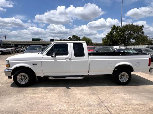 Used 1993 Ford F150 XL image 3