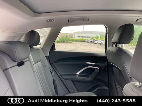 Used 2025 Audi Q5 2.0T Premium Plus w/ Premium Plus image 26