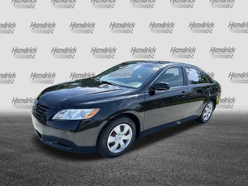 Used 2007 Toyota Camry LE FWD image 5