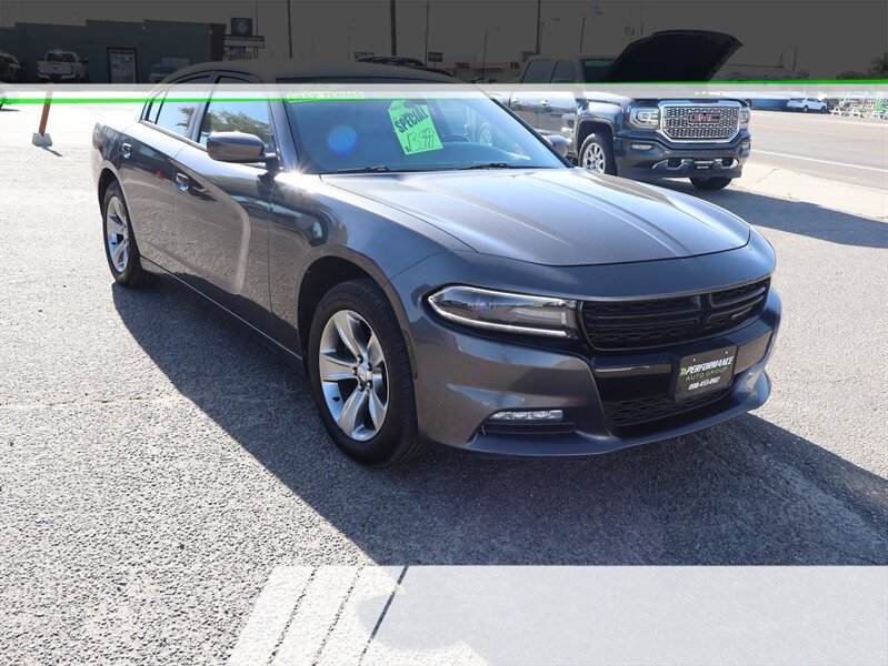 Used 2015 Dodge Charger SXT RWD image 1