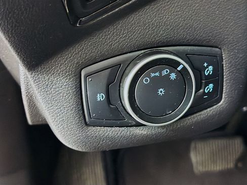 Used 2015 Ford Escape Titanium FWD image 17