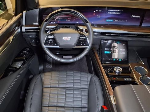 New 2026 Cadillac Escalade Platinum Sport w/ LPO, ONYX Package image 11