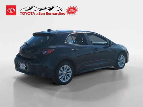 Certified 2026 Toyota Corolla SE FWD image 5