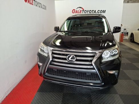 Used 2016 Lexus GX 460 w/ Premium Package AWD/4WD image 3