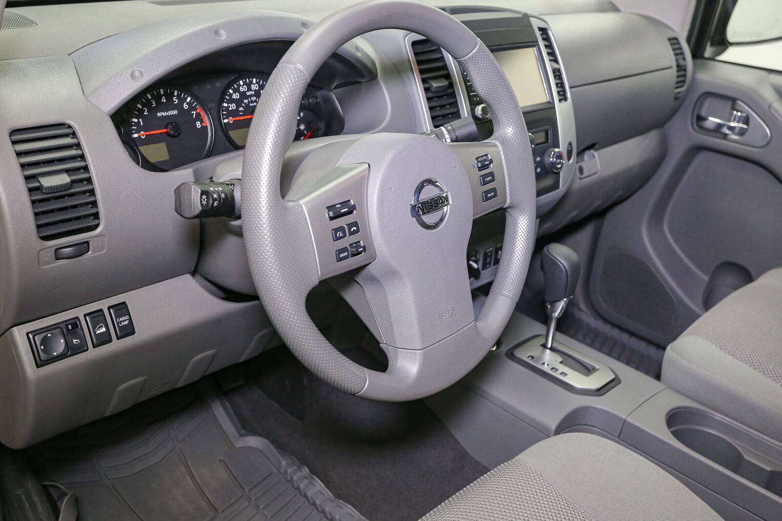 Used 2021 Nissan Frontier SV w/ Midnight Edition Floor Mats AWD/4WD image 23