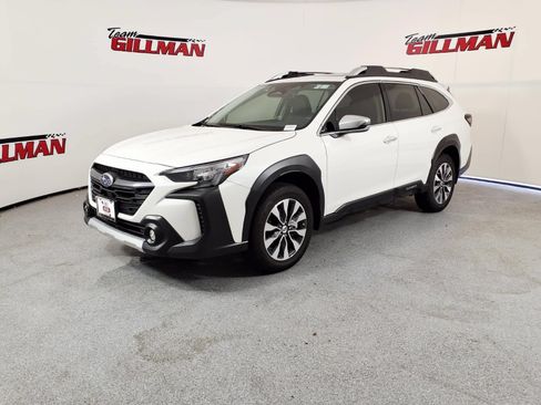 Certified 2025 Subaru Outback Touring AWD/4WD image 3