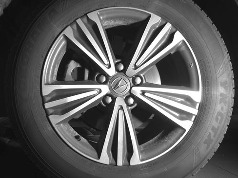 Used 2018 Acura MDX SH-AWD image 9