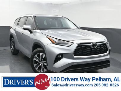 Used 2023 Toyota Highlander XLE