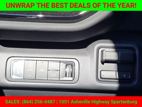 New 2024 Chevrolet Silverado EV RST image 31