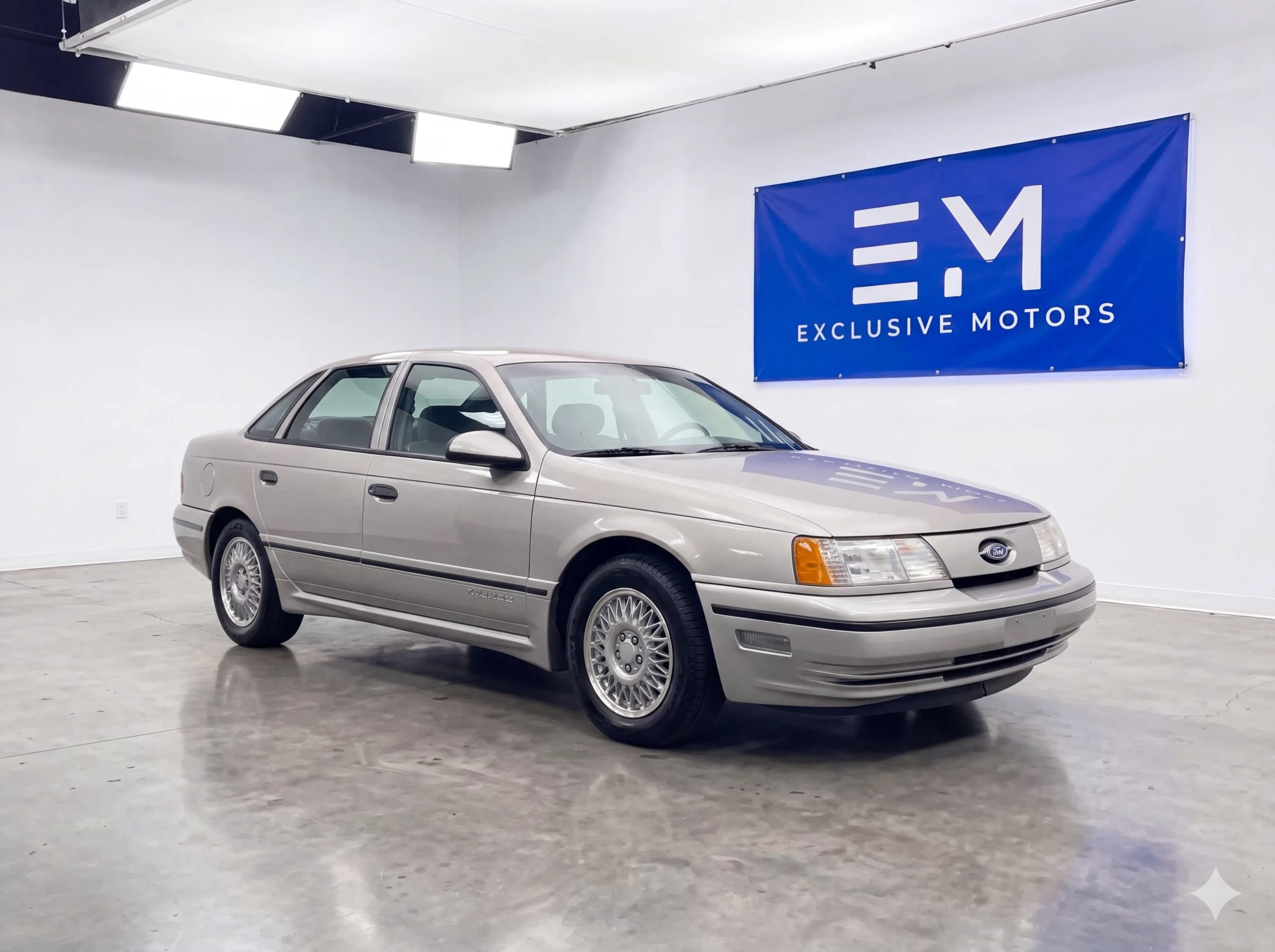 Used 1989 Ford Taurus SHO FWD image 1
