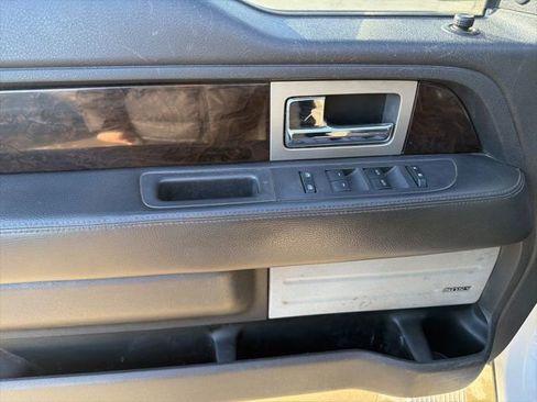 Used 2014 Ford F150 Platinum image 12