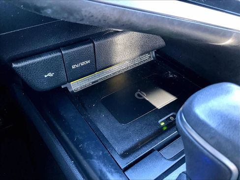 Used 2020 Toyota Camry XSE image 27