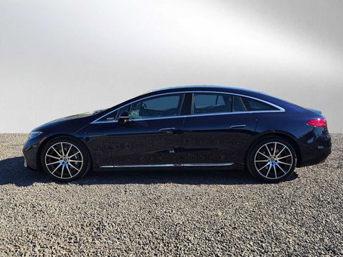 Used 2022 Mercedes-Benz EQS 580 4MATIC Sedan image 6