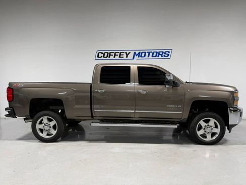 Used 2015 Chevrolet Silverado 2500 LTZ w/ Duramax Plus Package AWD/4WD image 7