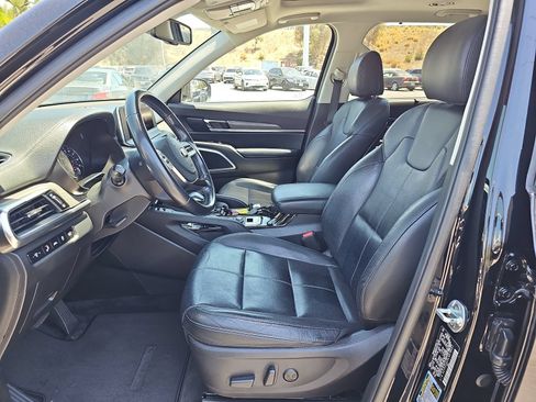 Used 2020 Kia Telluride EX w/ EX Premium Package FWD image 16