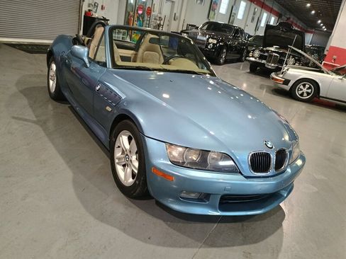 Used 2000 BMW Z3 2.5i RWD image 11