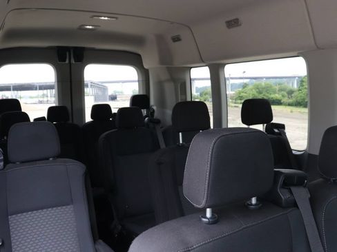 Used 2023 Ford Transit 350 XLT RWD image 17