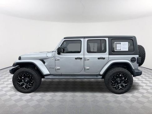 Used 2020 Jeep Wrangler Unlimited Sahara image 8
