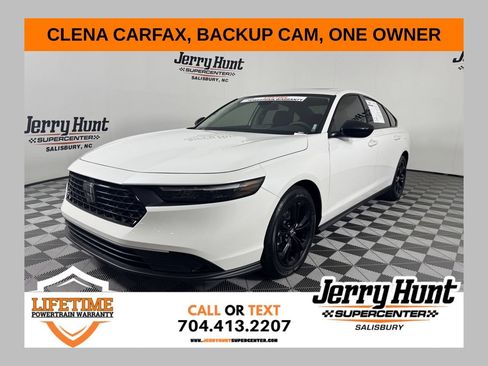 Used 2025 Honda Accord SE image 1