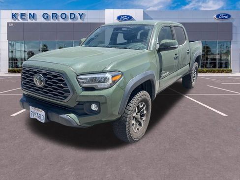 Used 2022 Toyota Tacoma TRD Off-Road w/ Technology Package RWD image 7