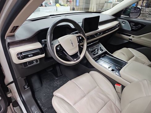 Used 2022 Lincoln Aviator Reserve w/ Equipment Group 201A image 16