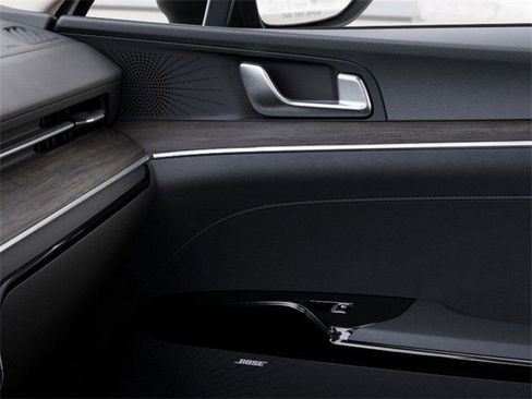 New 2026 Kia K5 EX image 25