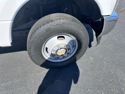 Used 2017 Ford F350 XL w/ Power Equipment Group image 12