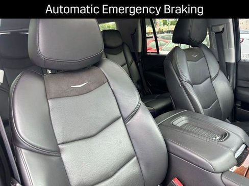 Used 2020 Cadillac Escalade Luxury image 32