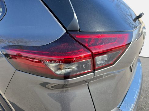 New 2026 Nissan Rogue SV w/ Cold Weather Package FWD image 30