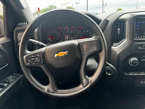 Used 2022 Chevrolet Silverado 1500 Custom RWD image 18