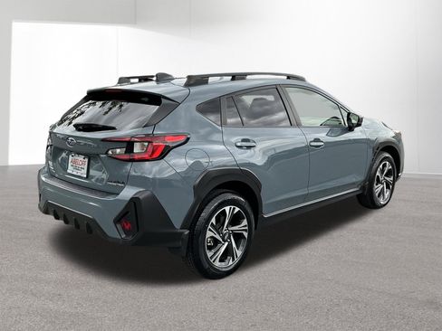 Used 2024 Subaru Crosstrek 2.0i Premium AWD/4WD image 3