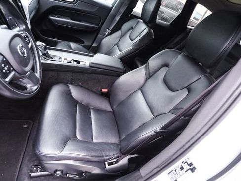 Used 2020 Volvo XC60 T5 Momentum AWD/4WD image 42