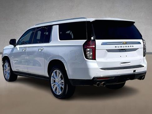 Used 2021 Chevrolet Suburban High Country AWD/4WD image 11