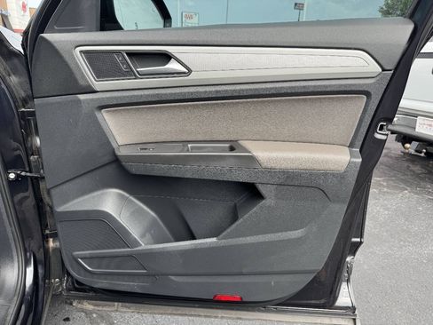 Used 2021 Volkswagen Atlas Cross Sport S FWD image 18