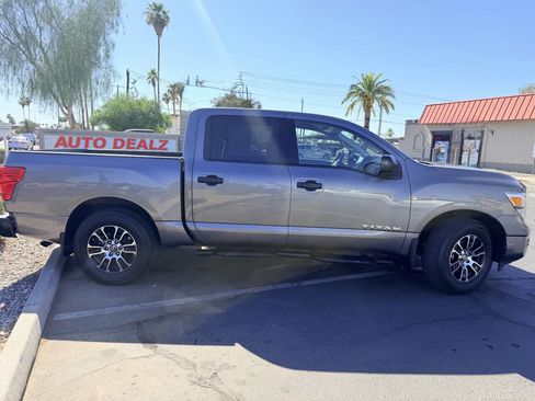 Used 2022 Nissan Titan SV w/ Accessory Utility Package RWD image 6