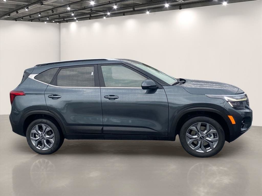 Certified 2024 Kia Seltos S AWD/4WD image 9
